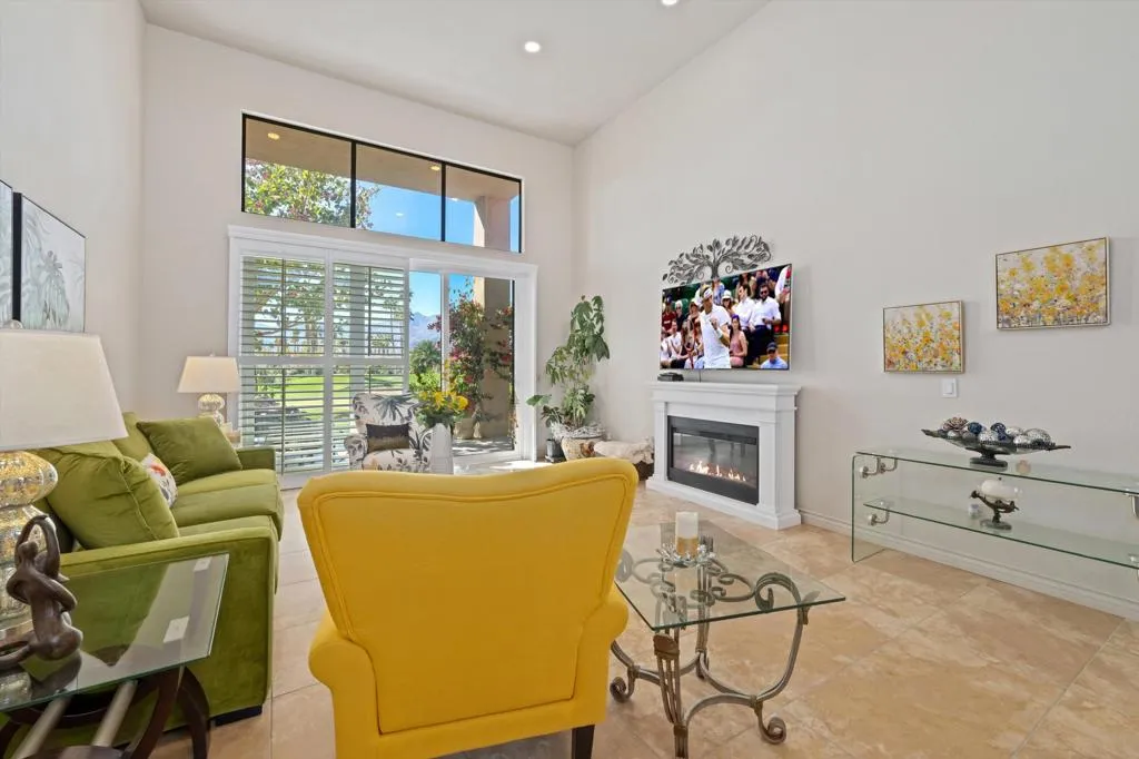 54121 Oakhill, La Quinta, California 92253 home-pic-20